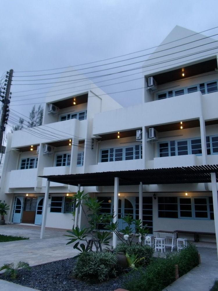 Albatross Guesthouse @ Thungwualaen Beach Pathiu Luaran gambar