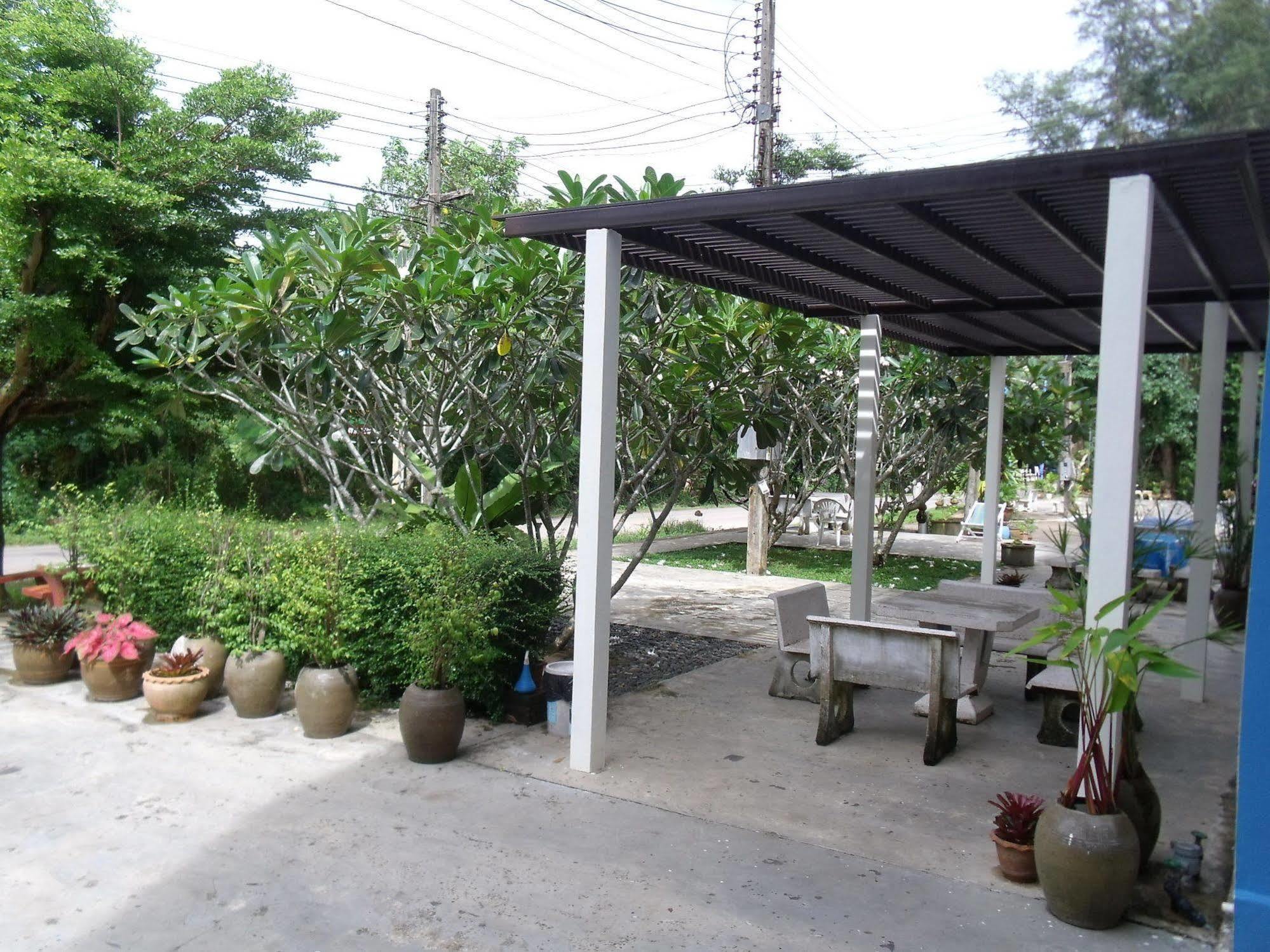 Albatross Guesthouse @ Thungwualaen Beach Pathiu Luaran gambar